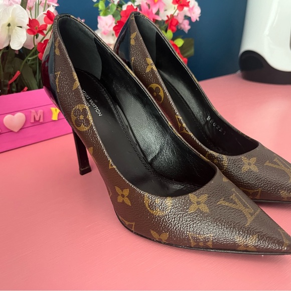 Louis Vuitton size 38 - Picture 3 of 12